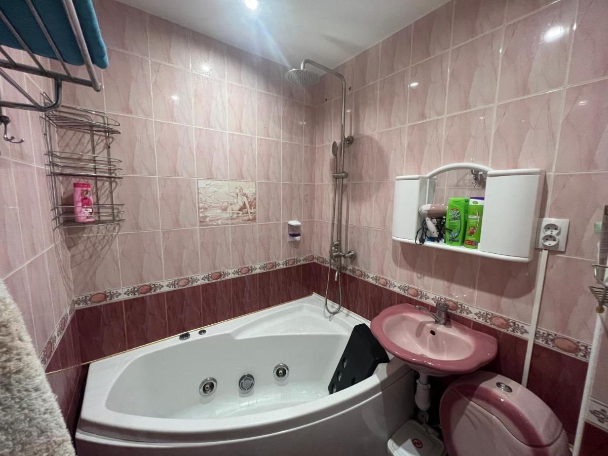 Apartament Afganskii Park Apartment Chisinau Bagian luar foto