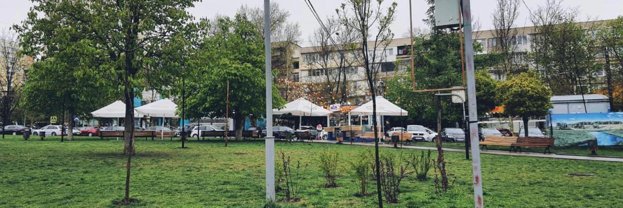 Apartament Afganskii Park Apartment Chisinau Bagian luar foto