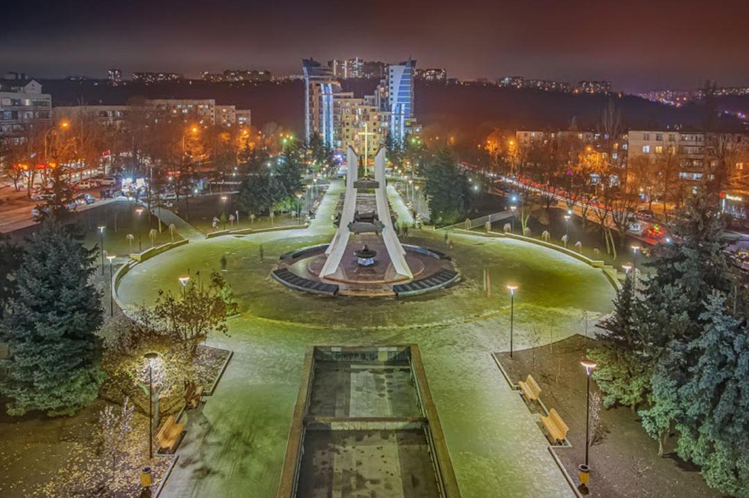 Apartament Afganskii Park Apartment Chisinau Bagian luar foto